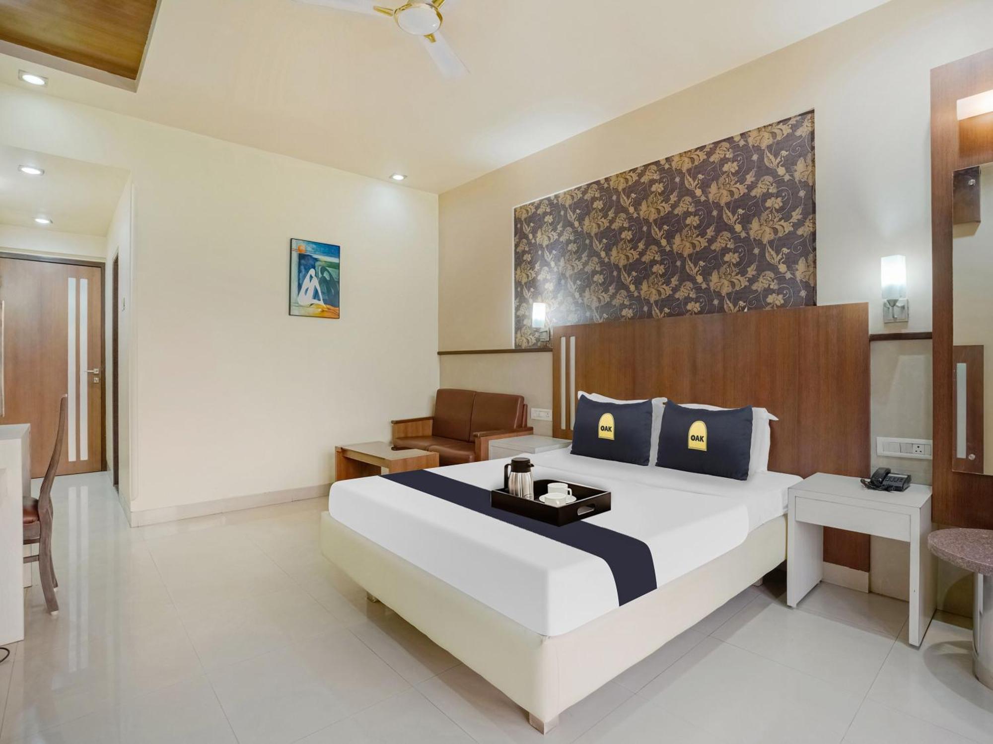 Hotel Marina Near Igi Airport Delhi ニューデリー エクステリア 写真